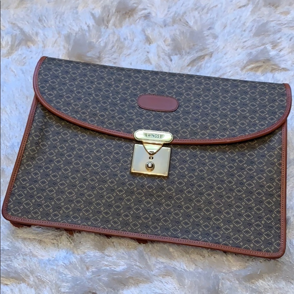 RARE Wings Diamond Collection Envelope